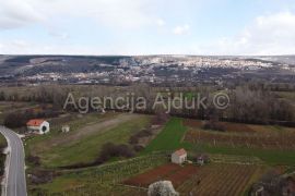 Imotski Kamenmost građevinsko zemljište 800 m2, Imotski, Land