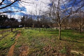 Imotski poslovni objekt 635 m2 sa zemljištem 1950 m2, Imotski, Εμπορικά ακίνητα