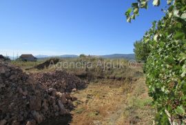 Imotski 3238 m2 građevinsko zemljište Glavina Donja, Imotski, Terra