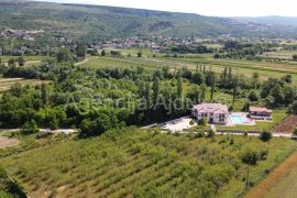 Imotski građevinsko zemljište 7000 m2 - akcija, Imotski, Land