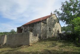 Imotski Vinjani Donji tri legalizirana objekta sa zemljištem, Imotski, Kuća