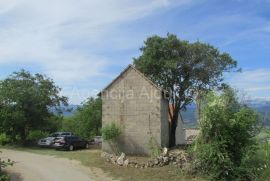 Imotski Vinjani Donji tri legalizirana objekta sa zemljištem, Imotski, House