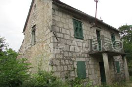 Imotski - kamena kuća 150m2 sa velikim zemljištem 2149 m2, Imotski, Maison