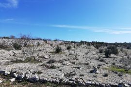 Šibenik Rogoznica 5636 m2 sa kućicom, pogled na more!, Rogoznica, Arazi