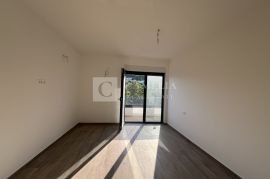 Opatija Bregi lijepi stan u novogradnji!, Matulji, Appartement