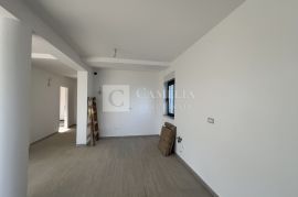 Opatija Bregi lijepi stan u novogradnji!, Matulji, Appartement