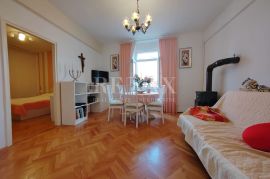 Senj, stan udaljen 100 m od plaže, Senj, Appartement