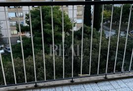 Prilika, dvosobni stan u Splitu, predio Plokite!!!, Split, Apartamento