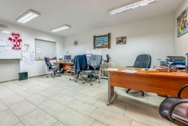 Hala u okolici Umaga, Umag, Commercial property