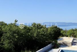 Rijeka, Kostrena, Paveki  villa s 2 stana, pomoćnim objektom i bazenom NKP 204m2, Kostrena, Σπίτι