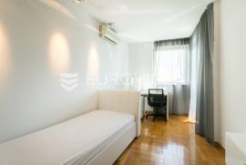 Trnje, Martinovka, prekrasan dvosoban stan 50m2 sa garažom, Zagreb, Daire