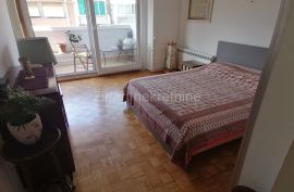 Lep stan kod Voždovačke crkve 60m2, renoviran, Voždovac, Appartment