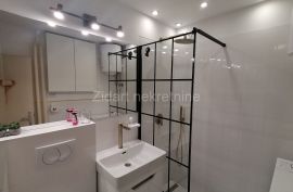 Lep stan kod Voždovačke crkve 60m2, renoviran, Voždovac, Flat