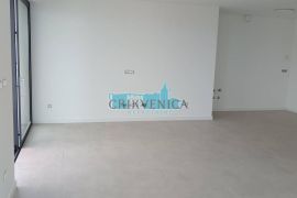 LUKSUZNI DVOETAŽNI STAN U CRIKVENICI SA BAZENOM, LIFTOM, Crikvenica, Appartment