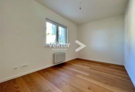 Kostrena, 3-soban s dnevnim boravkom i vrtom, novogradnja, Kostrena, Appartment