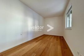 Kostrena, 3-soban s dnevnim boravkom i vrtom, novogradnja, Kostrena, Apartamento