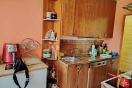 OBITELJSKI STAN U NAJZELENIJEM DIJELU ZAGREBA, Gornja Dubrava, Flat