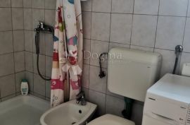 Kuća u Privlaci na zanimljivoj lokaciji, Privlaka, House