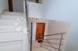 APARTMAN U CENTRU MAKARSKE, Makarska, Wohnung