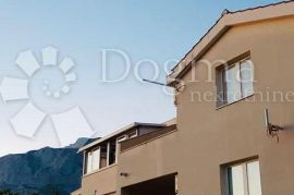 APARTMAN U CENTRU MAKARSKE, Makarska, شقة