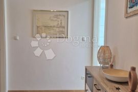 Novouređeni 2S+db  na odličnoj lokaciji, Rijeka, Appartement