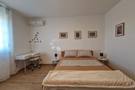 Novouređeni 2S+db  na odličnoj lokaciji, Rijeka, Wohnung