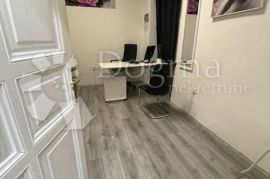 Centar-103m2 -5skl ,uredno blizina Zagrada, Rijeka, Appartment