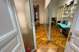 Centar-103m2 -5skl ,uredno blizina Zagrada, Rijeka, Apartamento