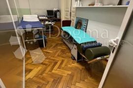 Centar-103m2 -5skl ,uredno blizina Zagrada, Rijeka, Appartment