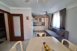 ŠILO, 2 APARTMANA 200 METARA  OD MORA, Dobrinj, Wohnung