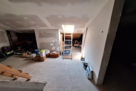 ŠILO, 2 APARTMANA 200 METARA  OD MORA, Dobrinj, Appartement