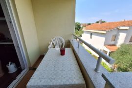 ŠILO, 2 APARTMANA 200 METARA  OD MORA, Dobrinj, Kвартира