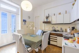 Gospodski stan u širem centru, Rijeka, Appartement