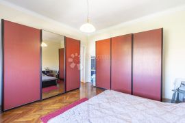 Gospodski stan u širem centru, Rijeka, Apartamento