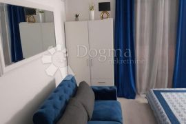 Prizna studio app na samo 150m od mora, Senj, Appartment