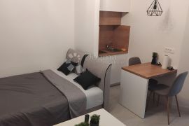 Prizna studio app na samo 150m od mora, Senj, Apartamento