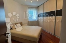 STAN VISOKE KVALITETE MOŽE BITI VAŠ !!, Maksimir, Appartment