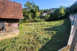 Drvena hrastova kuća 120m² za renovaciju sa dvorištem, Krapina - Okolica, House