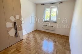 Predivan stan na Marinićima s garažom, Viškovo, Appartment