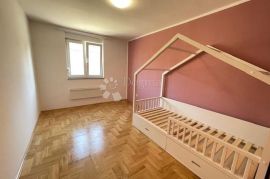 Predivan stan na Marinićima s garažom, Viškovo, Apartamento