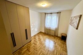 Predivan stan na Marinićima s garažom, Viškovo, Appartement