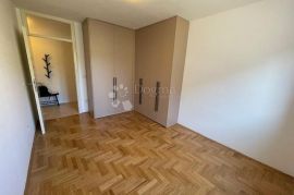 Predivan stan na Marinićima s garažom, Viškovo, Appartment