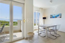 Crikvenica - Dvoetažni stan s pogledom, Crikvenica, Apartamento