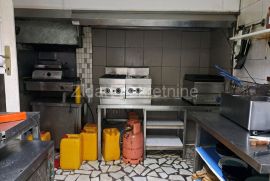 Banovo brdo, lokal od 120m2 sa letnjom baštom od 22m2, Čukarica, Commercial property