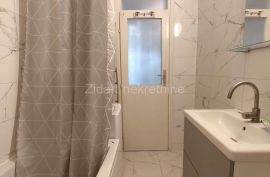 Čukarica-Banovo brdo-Renoviran i namešten trosoban stan-pet friendly, Čukarica, Apartamento