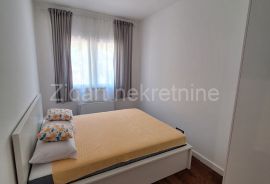 Zemun, LUX, nov, namešten, 2.5, sa garažom, Zemun, Daire