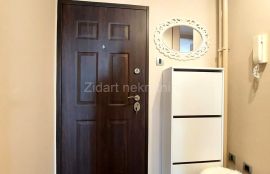 Voždovac-Trošarina-Dvosoban stan-Lux renoviran i namešten, Voždovac, Appartement