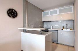 Voždovac-Trošarina-Dvosoban stan-Lux renoviran i namešten, Voždovac, Appartment