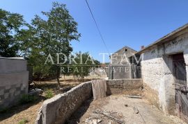 IZVRSNA PRILIKA!! GRAĐEVINSKO ZEMLJIŠTE - 2814 m2 - MIRNA I TIHA POZICIJA! POGLED NA MORE! VRSI - ZADAR, Vrsi, Land