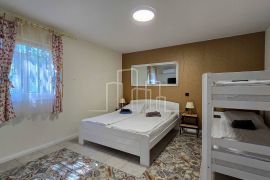 PRILIKA Opremljen stan na dan sa Booking profilom prodaja 34m2 +6m2 vešeraj Bjelave Centar, Sarajevo Centar, Appartamento